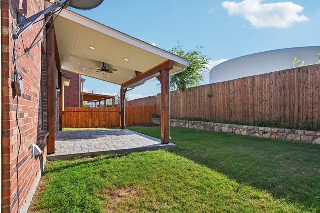 712 Marina Vista Drive, Lewisville, TX 75056