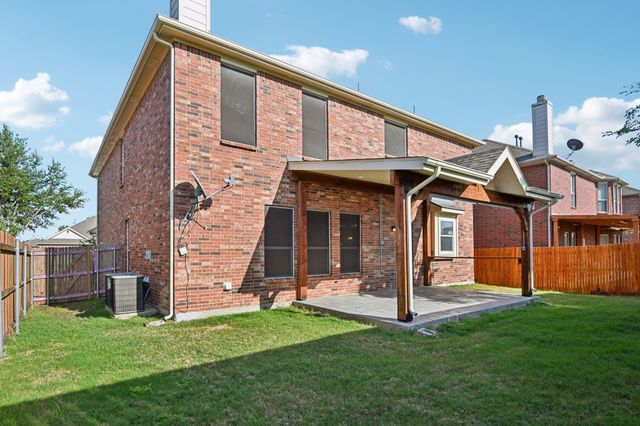 712 Marina Vista Drive, Lewisville, TX 75056