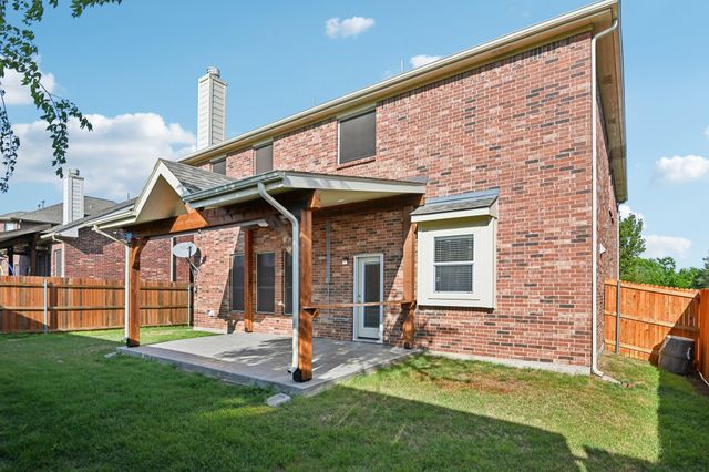 712 Marina Vista Drive, Lewisville, TX 75056