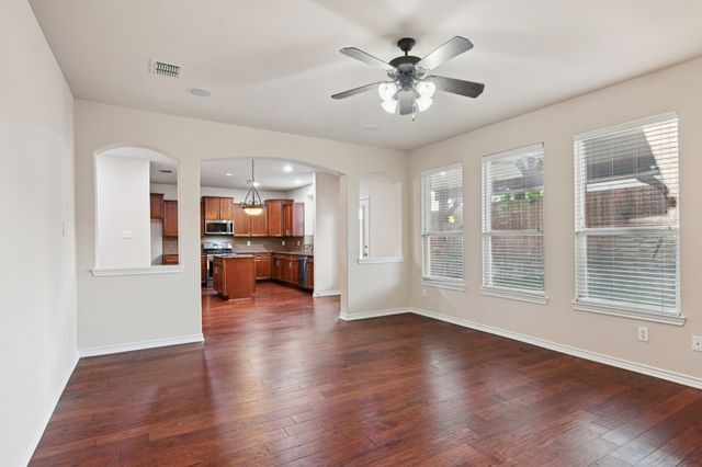 712 Marina Vista Drive, Lewisville, TX 75056