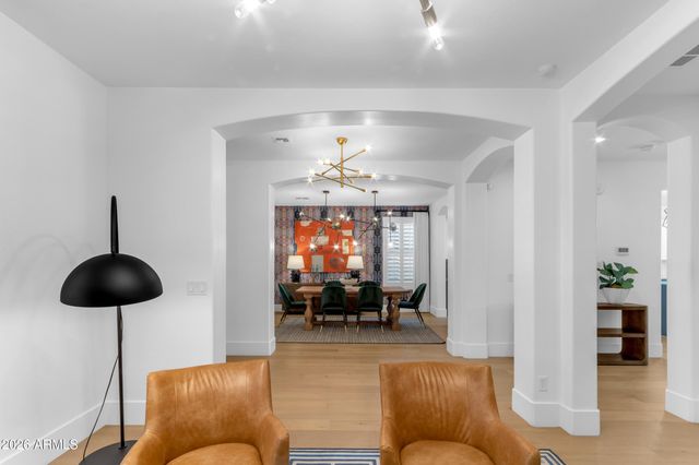 10315 E STARION Avenue, Mesa, AZ 85212