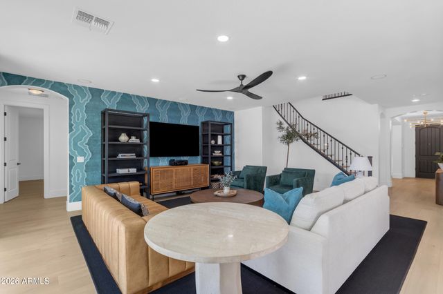 10315 E STARION Avenue, Mesa, AZ 85212