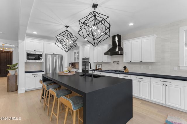 10315 E STARION Avenue, Mesa, AZ 85212