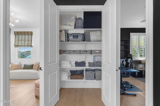 10315 E STARION Avenue, Mesa, AZ 85212