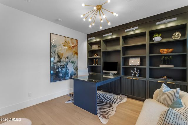 10315 E STARION Avenue, Mesa, AZ 85212