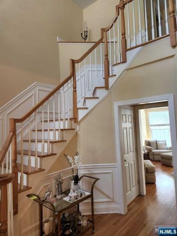 46 Schindler Court, Upper Saddle River, NJ 07458