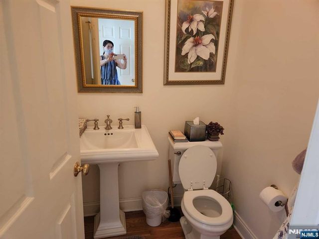 46 Schindler Court, Upper Saddle River, NJ 07458