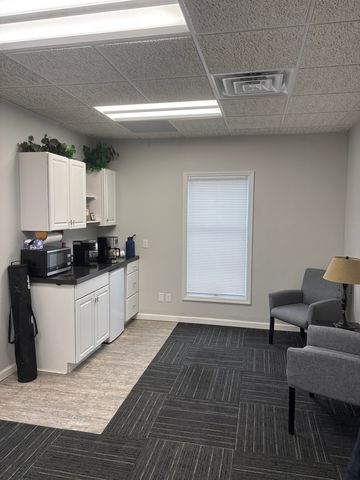 2332 E Kimberly Road, Davenport, IA 52807