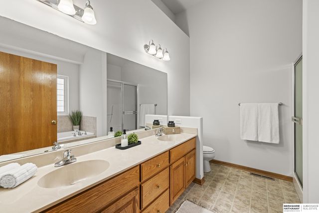 17222 Musket Street, Omaha, NE 68136