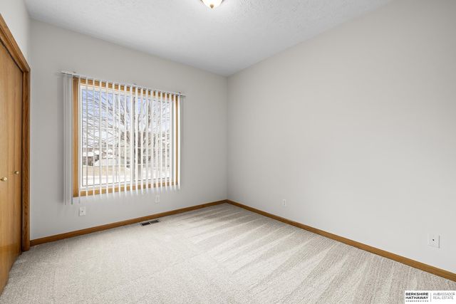 17222 Musket Street, Omaha, NE 68136