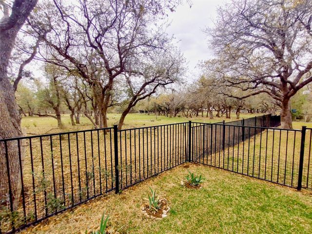 416 Brazos DR, Georgetown, TX 78628