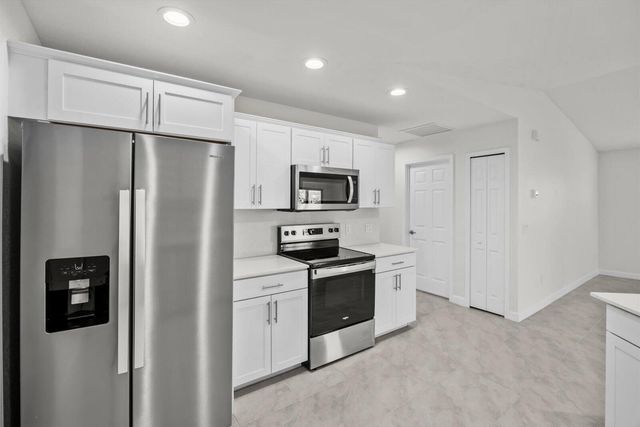 39 Villa Blanca, Fort Pierce, FL 34951