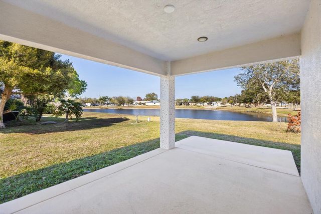 39 Villa Blanca, Fort Pierce, FL 34951