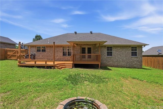 3958 Hemlock, Russellville, AR 72802