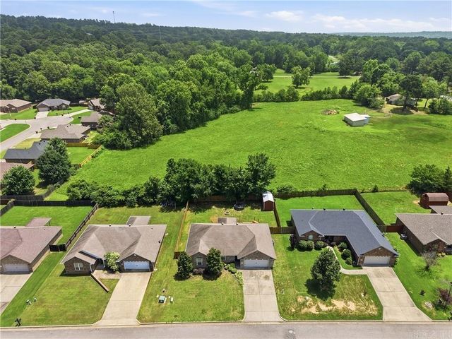3958 Hemlock, Russellville, AR 72802