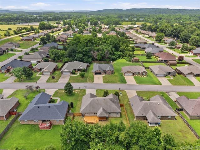 3958 Hemlock, Russellville, AR 72802