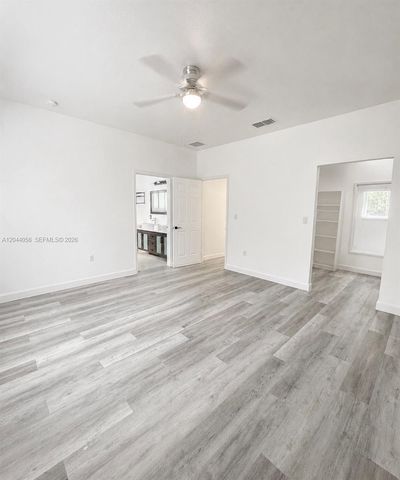 363 NE 35th Ter, Homestead, FL 33033