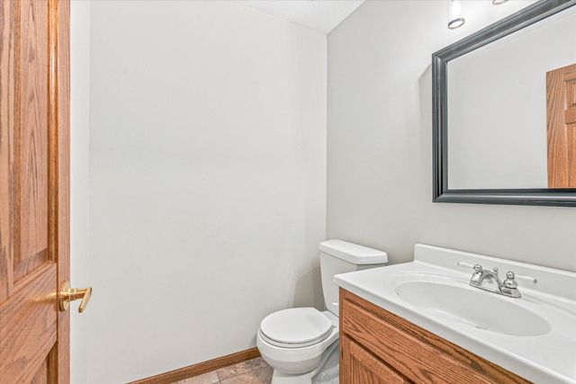 1722 Orchard Drive, Woodbury, MN 55125