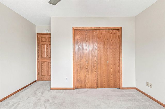 1722 Orchard Drive, Woodbury, MN 55125