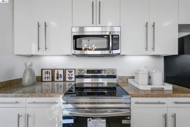 1375 Lick Ave 522, San Jose, CA 95110