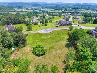 402 Lynchburg Lane, Surgoinsville, TN 37873