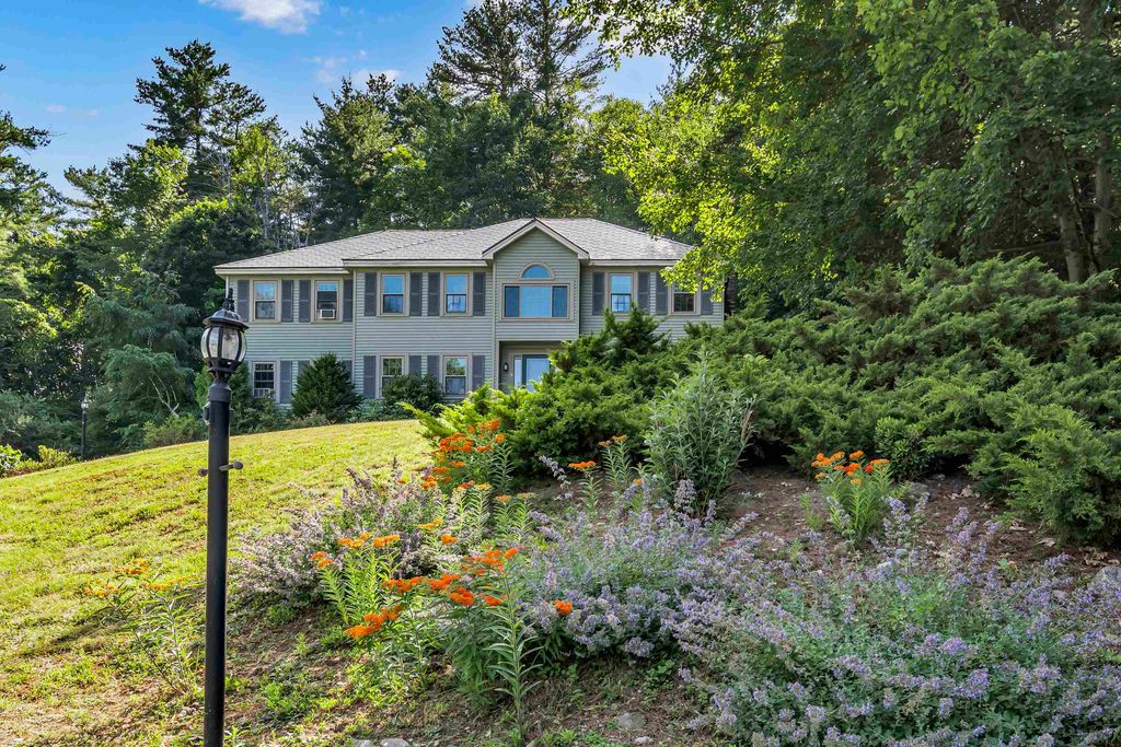 9 Holstein Drive, Pelham, NH 03076