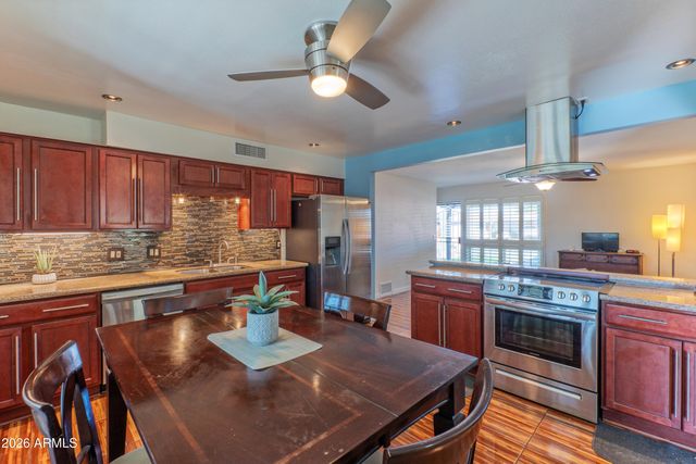 1317 E LAWRENCE Lane, Phoenix, AZ 85020