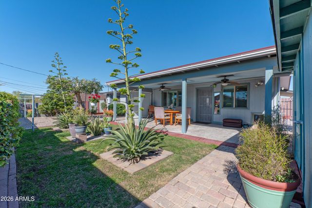 1317 E LAWRENCE Lane, Phoenix, AZ 85020