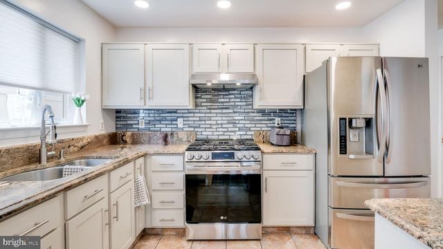 1811 N FRANKLIN ST, Philadelphia, PA 19122