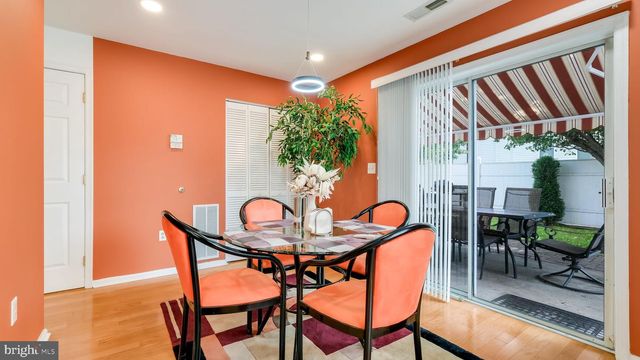 1811 N FRANKLIN ST, Philadelphia, PA 19122
