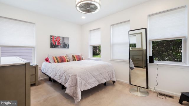 1811 N FRANKLIN ST, Philadelphia, PA 19122