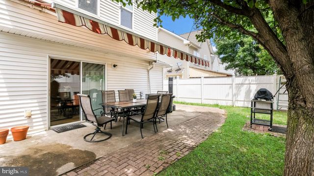 1811 N FRANKLIN ST, Philadelphia, PA 19122