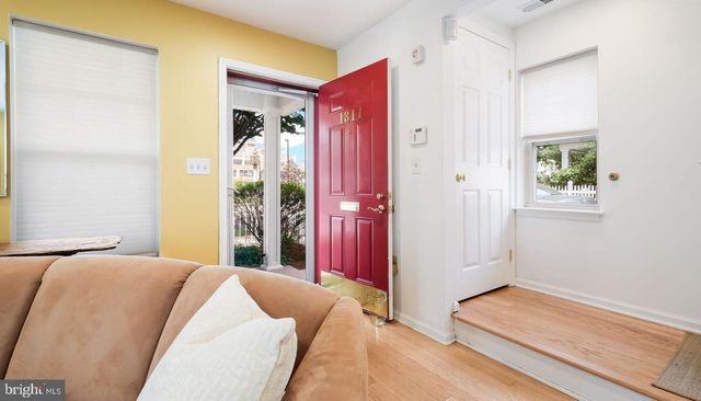 1811 N FRANKLIN ST, Philadelphia, PA 19122