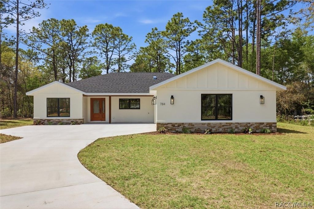 784 N Lafayette Way, Inverness, FL 34453