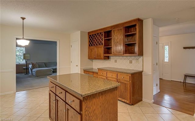 2305 Teapot Court, Winston-salem, NC 27106