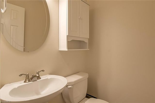 2305 Teapot Court, Winston-salem, NC 27106