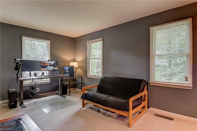2305 Teapot Court, Winston-salem, NC 27106