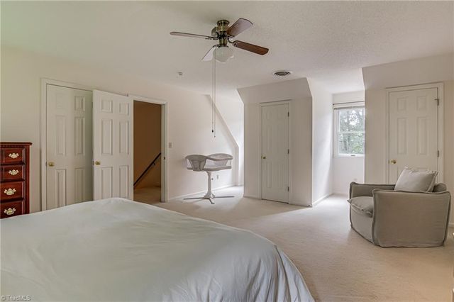 2305 Teapot Court, Winston-salem, NC 27106