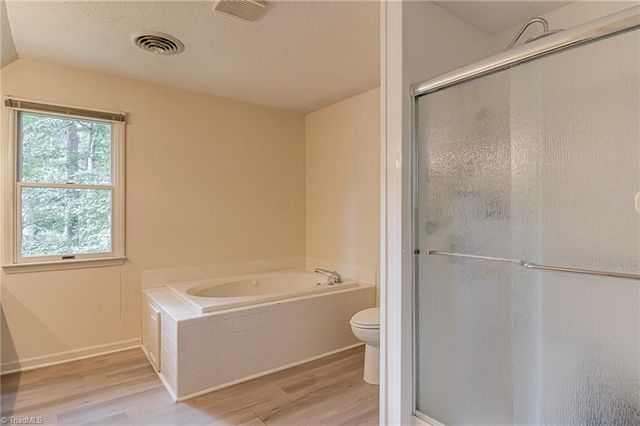 2305 Teapot Court, Winston-salem, NC 27106