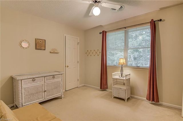 2305 Teapot Court, Winston-salem, NC 27106
