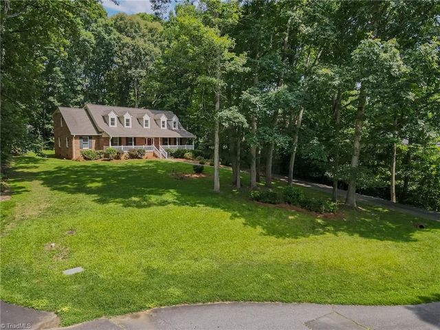 2305 Teapot Court, Winston-salem, NC 27106