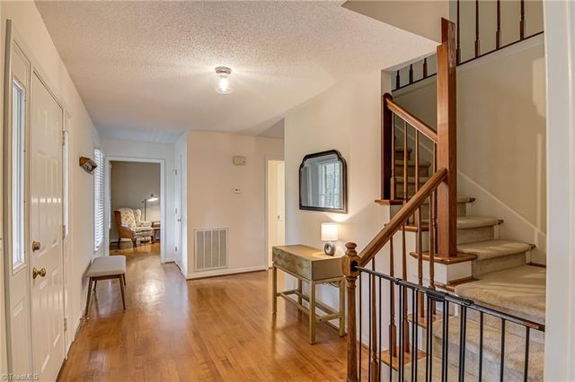 2305 Teapot Court, Winston-salem, NC 27106