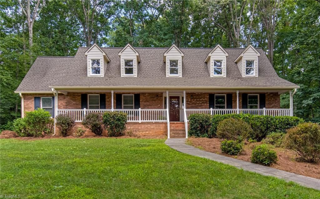 2305 Teapot Court, Winston-salem, NC 27106
