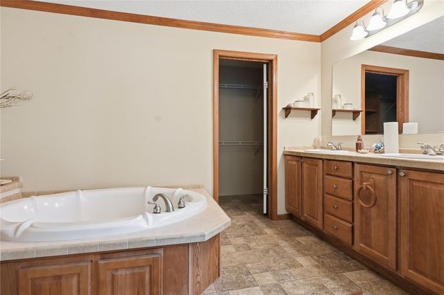 5809 NW 18TH TERRACE, Bell, FL 32619