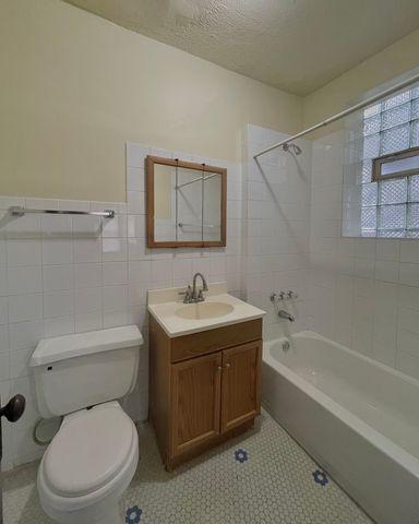 7800 S Throop Street 1, Chicago, IL 60620