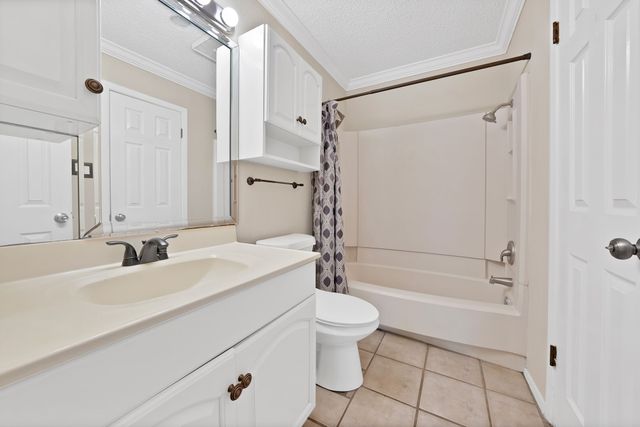 2428 Forest Brook Lane 1211, Arlington, TX 76006