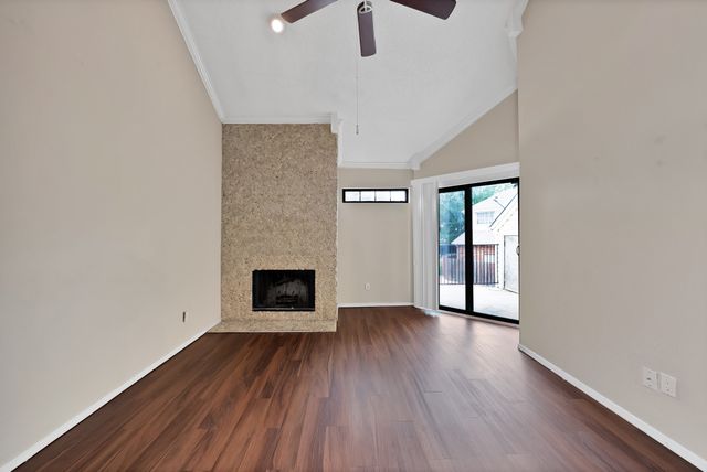 2428 Forest Brook Lane 1211, Arlington, TX 76006