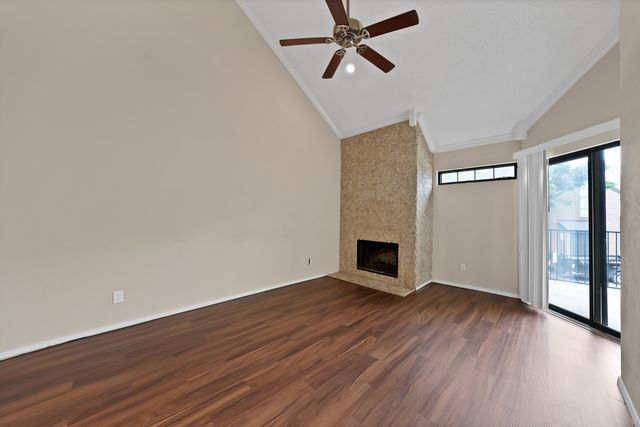 2428 Forest Brook Lane 1211, Arlington, TX 76006