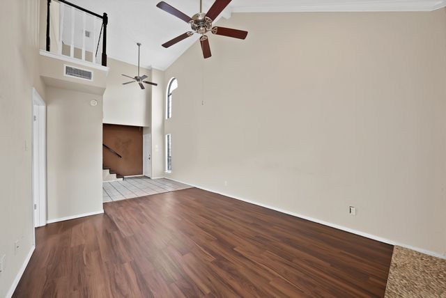 2428 Forest Brook Lane 1211, Arlington, TX 76006