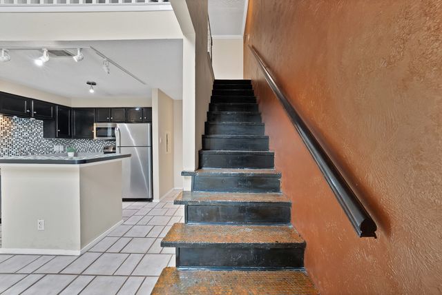 2428 Forest Brook Lane 1211, Arlington, TX 76006